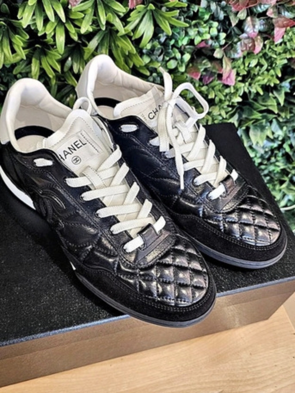 Chanel Quilted Calfskin & Suede CC Low-Top Sneakers Black & White EU 39